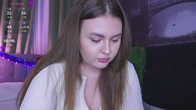 Snapshot of Mia__Peach chatting on December 24, 2024, 4:11 am Mia Peach online show from December 24, 2024, 4:11 am