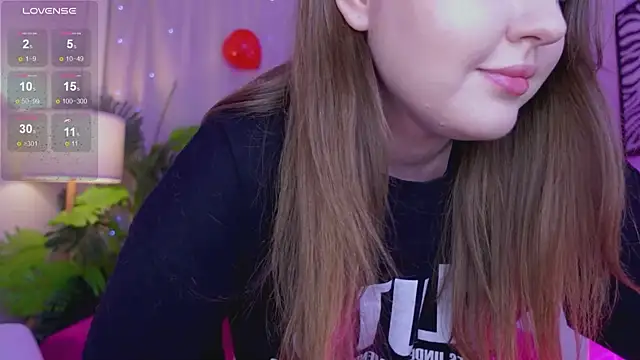 Snapshot of Mia__Peach chatting on February 15, 2025, 12:37 am Mia Peach online show from February 15, 2025, 12:37 am