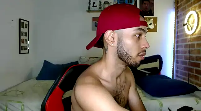 Snapshot of colinbrown chatting on February 11, 2025, 5:07 pm colinbrown online show from February 11, 2025, 5:07 pm