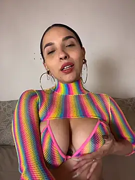 ThaliaRivera  online show from May 17, 2026, 2:09 am