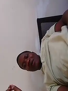 Snapshot of Algenis1232 chatting on November 30, 2025, 5:50 pm Algenis1232 online show from November 30, 2025, 5:50 pm