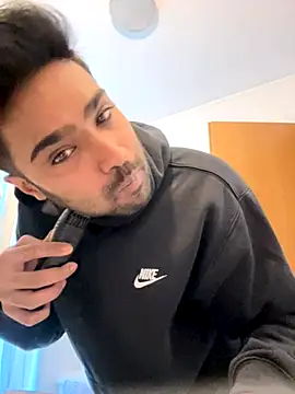 blackboy93ita online show from November 5, 2025, 8:03 am