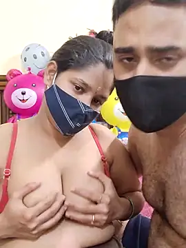 IND COUPLE1 online show from February 26, 2025, 6:54 pm