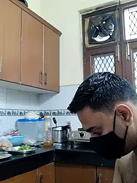 IND COUPLE1 online show from March 1, 2025, 7:41 am