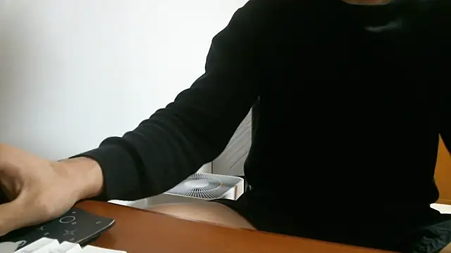 Stellan 0412 online show from March 8, 2026, 4:05 am