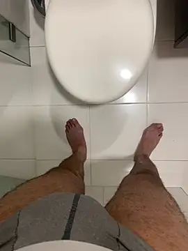 Juanes432 online show from February 13, 2026, 4:41 am