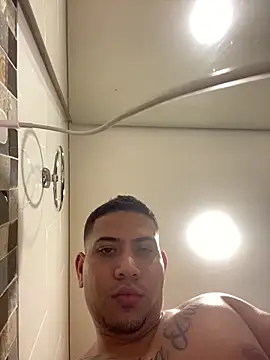 Juanes432 online show from February 15, 2026, 5:59 am