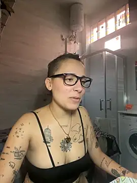 Hawitxui online show from October 1, 2025, 10:10 am