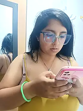  Angelinaandrade  online show from September 25, 2025, 1:09 am