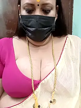 Snapshot of ashikaa_r chatting on February 11, 2025, 2:57 pm ashikaa r online show from February 11, 2025, 2:57 pm