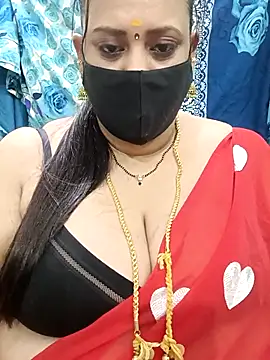 Snapshot of ashikaa_r chatting on October 1, 2025, 7:20 pm ashikaa r online show from October 1, 2025, 7:20 pm