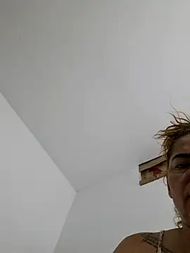 Snapshot of mirand_zackyx chatting on September 14, 2025, 2:22 am mirand zackyx online show from September 14, 2025, 2:22 am