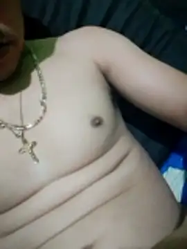 Alonsomadeira online show from February 12, 2026, 2:39 am