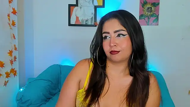 Snapshot of LiahDiaz chatting on February 25, 2025, 12:25 am LiahDiaz online show from February 25, 2025, 12:25 am