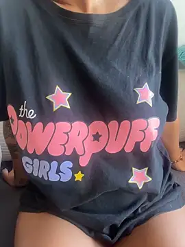 diosa202 online show from April 28, 2026, 2:44 pm