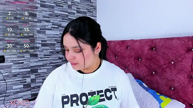 Snapshot of skyhotgirll chatting on February 26, 2025, 5:50 pm skyhotgirll online show from February 26, 2025, 5:50 pm