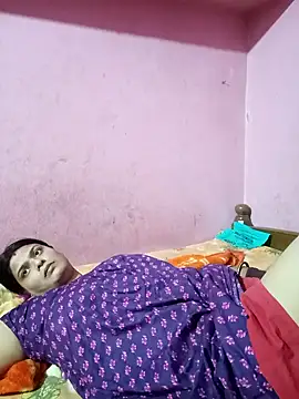 Hot Pakhi online show from December 3, 2024, 5:23 pm