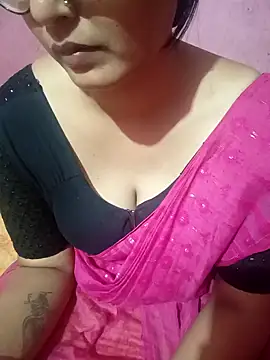 Hot Pakhi online show from December 4, 2024, 3:54 pm