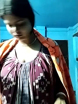 Hot Pakhi online show from December 19, 2024, 4:24 pm