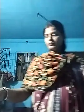 Hot Pakhi online show from January 6, 2025, 1:30 pm