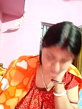 Hot Pakhi online show from January 21, 2025, 4:58 pm