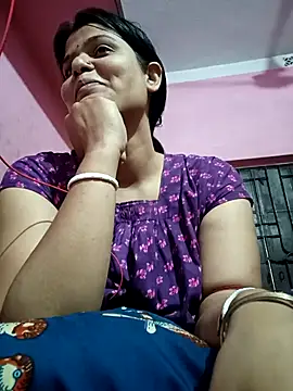 Hot Pakhi online show from March 18, 2025, 9:20 am