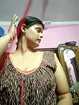 Hot Pakhi online show from March 19, 2025, 12:45 pm