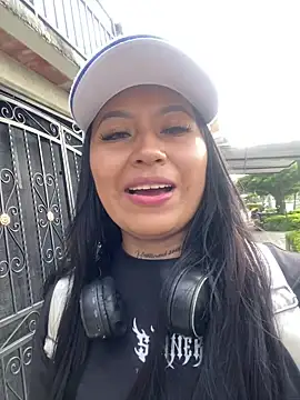 Snapshot of luisa16xxx chatting on January 16, 2025, 8:57 pm luisa16xxx online show from January 16, 2025, 8:57 pm