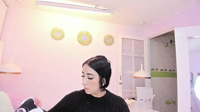 kaory azumi online show from October 17, 2025, 6:43 pm