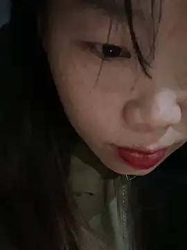 Snapshot of Laura8910 chatting on February 21, 2025, 12:28 pm Laura8910 online show from February 21, 2025, 12:28 pm