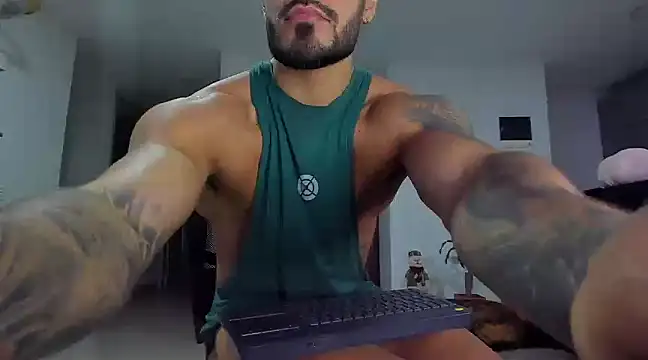 Snapshot of Alexander_Martines chatting on January 7, 2025, 1:49 am Alexander Martines online show from January 7, 2025, 1:49 am