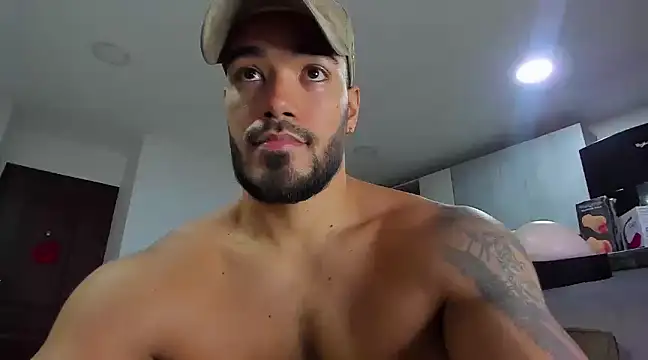 Snapshot of Alexander_Martines chatting on January 8, 2025, 2:35 am Alexander Martines online show from January 8, 2025, 2:35 am