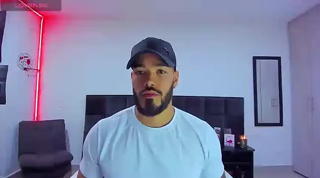 Snapshot of Alexander_Martines chatting on February 18, 2025, 1:10 am Alexander Martines online show from February 18, 2025, 1:10 am