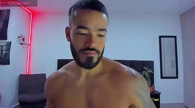 Snapshot of Alexander_Martines chatting on February 26, 2025, 11:26 pm Alexander Martines online show from February 26, 2025, 11:26 pm