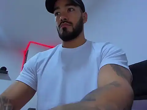 Snapshot of Alexander_Martines chatting on October 9, 2025, 11:03 pm Alexander Martines online show from October 9, 2025, 11:03 pm