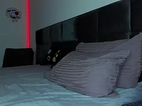 Alexander Martines online show from November 11, 2025, 1:16 am