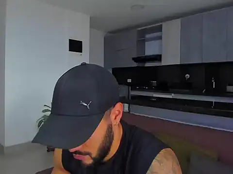 Alexander Martines online show from November 20, 2025, 8:52 pm