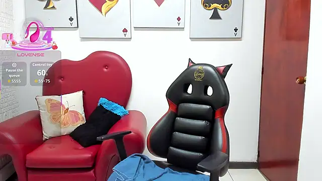 Salomeediaz  online show from November 27, 2025, 9:28 pm