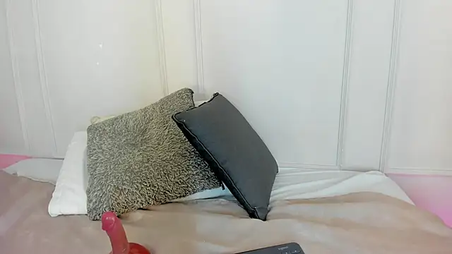 Mariapettit online show from February 26, 2026, 12:04 pm