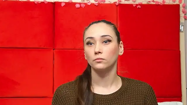 Snapshot of AliceMunro chatting on January 21, 2025, 10:08 pm AliceMunro online show from January 21, 2025, 10:08 pm