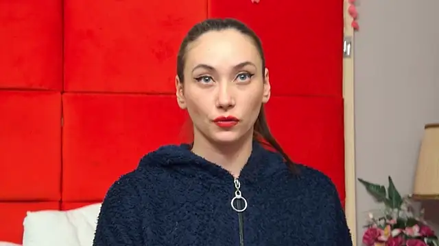 Snapshot of AliceMunro chatting on February 10, 2025, 4:52 am AliceMunro online show from February 10, 2025, 4:52 am