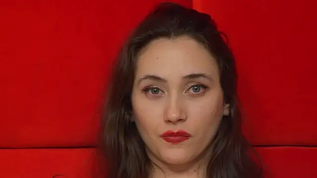 Snapshot of AliceMunro chatting on February 17, 2025, 4:31 am AliceMunro online show from February 17, 2025, 4:31 am