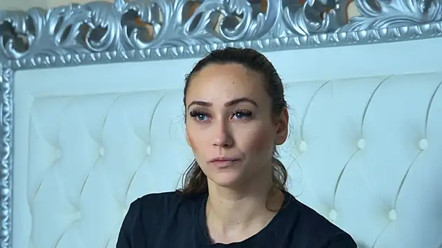 Snapshot of AliceMunro chatting on September 12, 2025, 2:50 pm AliceMunro online show from September 12, 2025, 2:50 pm