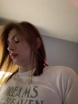 Snapshot of Accole chatting on February 10, 2025, 3:35 am Accole online show from February 10, 2025, 3:35 am