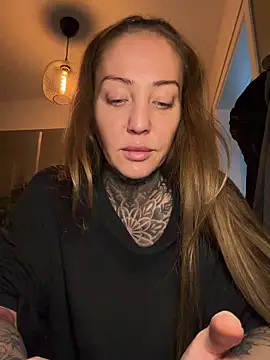 ElenaHaze online show from April 7, 2026, 7:20 am