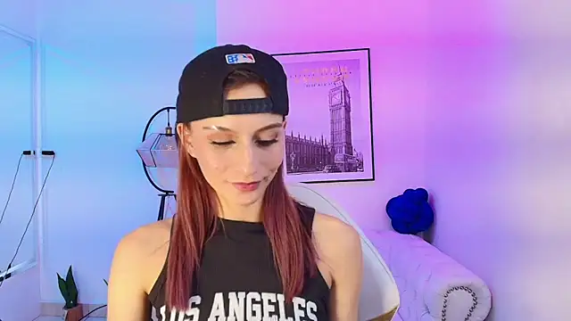 Snapshot of Tamara_slimx chatting on January 14, 2025, 4:47 am Tamara slimx online show from January 14, 2025, 4:47 am
