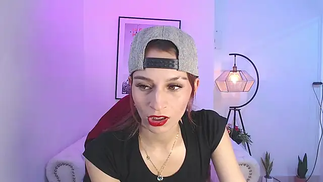 Snapshot of Tamara_slimx chatting on February 1, 2025, 4:03 am Tamara slimx online show from February 1, 2025, 4:03 am