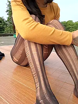 Snapshot of Linda_2k chatting on December 25, 2024, 8:18 am Linda 2k online show from December 25, 2024, 8:18 am