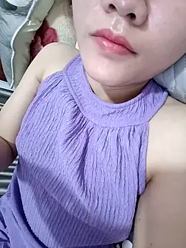  Attractivegirl33 online show from October 3, 2025, 11:46 pm