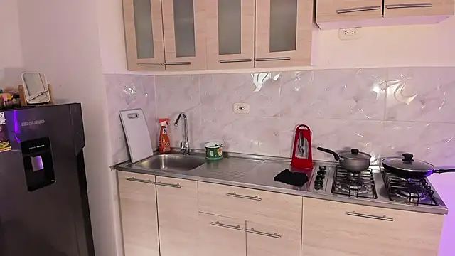 Snapshot of rose_scottt chatting on February 1, 2026, 4:49 pm rose scottt online show from February 1, 2026, 4:49 pm